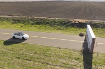Tesla’s Self-Driving Fails the Wile E. Coyot...